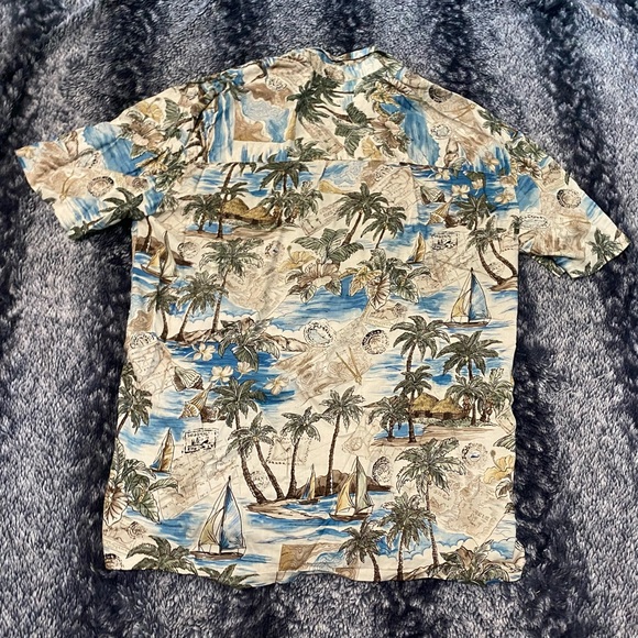 Island Shores Men’s Medium Beige Hawaiian Print Button Front Short Sleeve Shirt - Picture 4 of 7